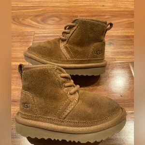 UGG Neumel II Boots Suede Lined Chestnut Boots Side Zip Toddler 8